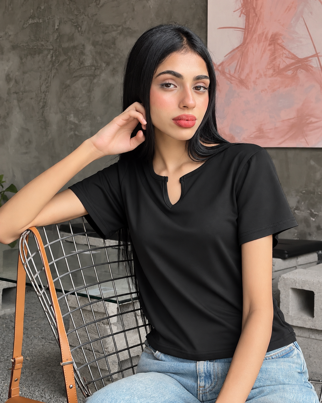 Luna Notch Tee