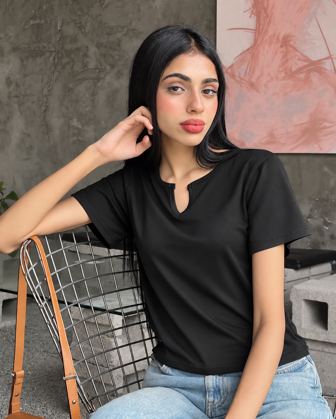 Luna Notch Tee